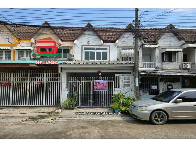 ทาวน์เฮาส์ 2 ชั้น เนื้อที่ 20 ตร.ว. หมู่บ้านธรากร (ซอยรามคำแหง 166 แยก 13) ถนนรามคำแหง แขวงมีนบุรี เขตมีนบุรี