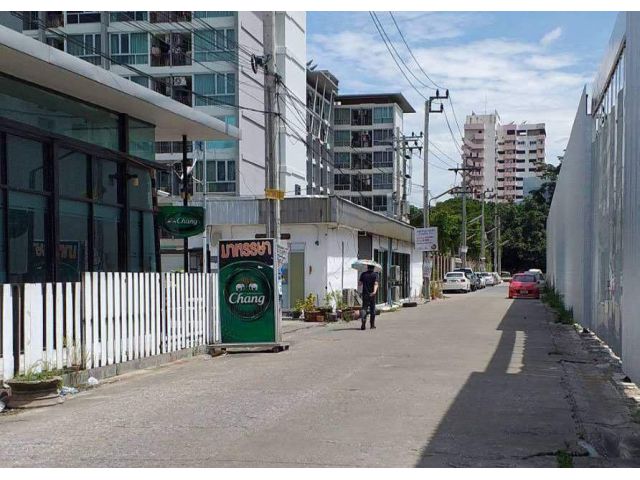 ขายที่ดินเปล่า 1-0-49 ไร่ ถนนรามคำแหง ใกล้สถานีรถไฟฟ้า ลำสาลี แขวงหัวหมาก เขตบางกะปิ กรุงเทพๆ
