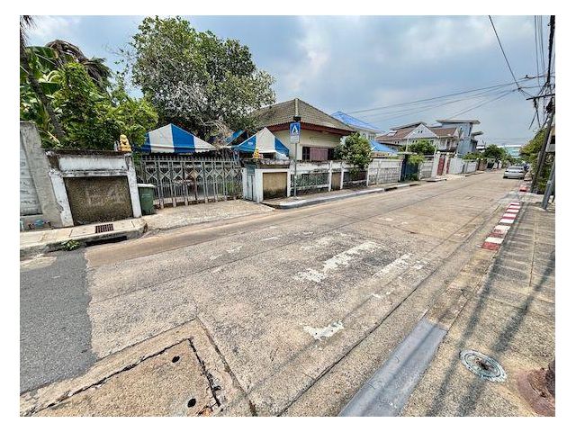 ที่ดิน 181 ตรว.ย่านสุทธิสาร แปลงสวยเข้าออกได้หลายทาง ใกล้รถไฟฟ้าใต้ดินสถานีสุทธิสาร รถไฟฟ้าสถานีภาวนา