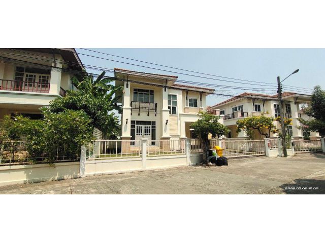 Single House for Rent in Sirinda Pranalie Village, Soi Kingkaew 19 (S03-2677)