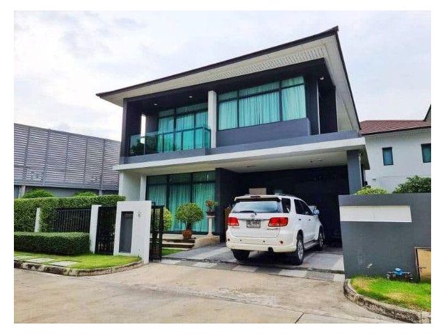 ให้เช่าบ้านเดี่ยวหรูโครงการ เศรษฐสิริ ศรีนครินทร์ พระรามเก้า ขนาด 4 ห้องนอน สวยเฟอร์ครบเข้าอยู่ได้เลย