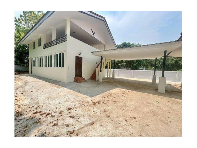 #ขายที่ดินพร้อมบ้าน 2 หลัง ชั้นเดียว 1 หลัง 2 ชั้น 1 หลัง ทำเลป่ากล้วย สารภี เชียงใหม่ รายละเอียด