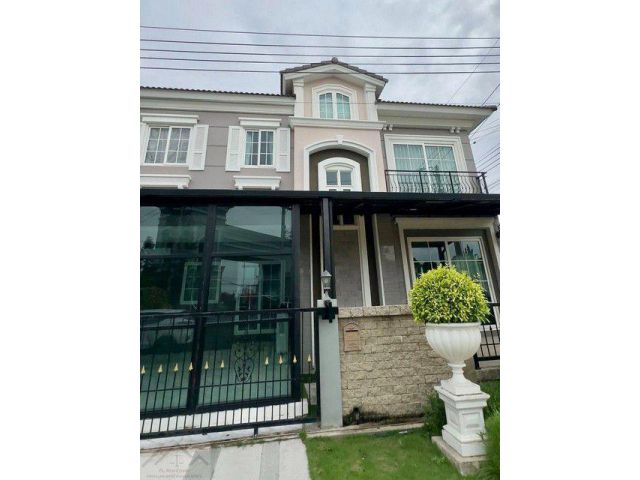 ขายบ้านเดี่ยว 2 ชั้น 2 หลังติดกันสไตล์ยุโรป 8 ห้องนอน Prestige พระราม 9-กรุงเทพกรีฑา บ้านเดี่ยวฟังก์ชันคุ้ม ใกล้รถไฟฟ้าแ