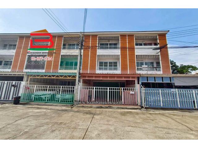ทาวน์โฮม หมู่บ้านรัชธานี (ใกล้โรงเรียนฤทธิยะวรรณาลัย 2) เนื้อที่ 22.5 ตรว. แขวงสายไหม เขตสายไหม