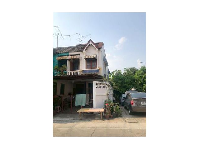 ขายทาวน์เฮ้าส์ หมู่บ้านอยู่เจริญ พหลโยธิน 50 | ทำเลดี ใกล้รถไฟฟ้า เดินทางสะดวก ราคาคุ้ม
