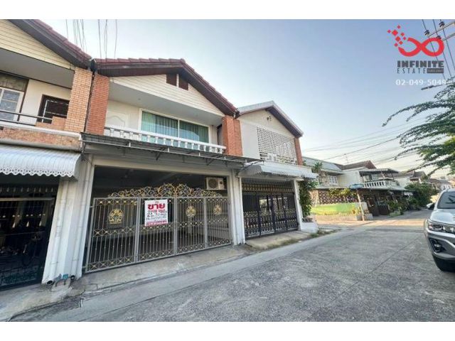 ขายทาวน์เฮาส์ 2 ชั้น สุทธิสาร - รัชดาภิเษก ซอยอินทามระ 41 หมู่บ้านอยู่เจริญ รีโนเวทใหม่ ใกล้ MRT สุทธิสาร