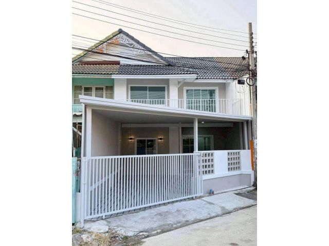 หมู่บ้านพฤกษา18บางใหญ่ ซอยแก้วอินทร์ ทาวน์เฮาส์ 2 ชั้น