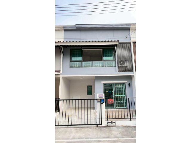 ขายทาวน์เฮ้าส์ 2 ชั้น หมู่บ้าน พฤกษา 83 บรมราชชนนี-สาย 53 ติดเซ็นทรัลศาลายา เนื้อที่ 18 ตารางวา 3 ห้องนอน ถนนบรมราชชนนี