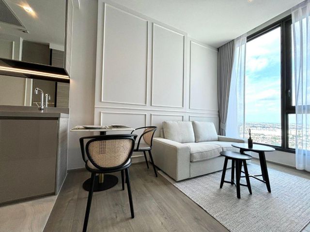 คอนโดให้เช่า โครงการ The crest park residences Luxury condo กลางห้าแยกลาดพร้าว
