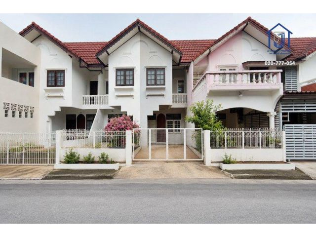 ขายทาวน์เฮาส์ 2 ชั้น หมู่บ้านสวนทองวิลล่า ซอยรามอินทรา 40 ใกล้รถไฟฟ้าสายสีชมพู(กม.6)