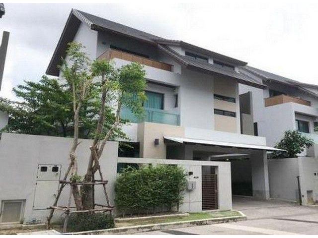 ให้เช่าบ้าน 3 ชั้น 3 ห้องนอน 4 ห้องน้ำ แอร์ 7 เครื่อง 1 ห้องแม่บ้าน ไพรเวท เนอวานา เรสสิเดนซ์ ซอยโยธินพัฒนา 11 (RH1515)