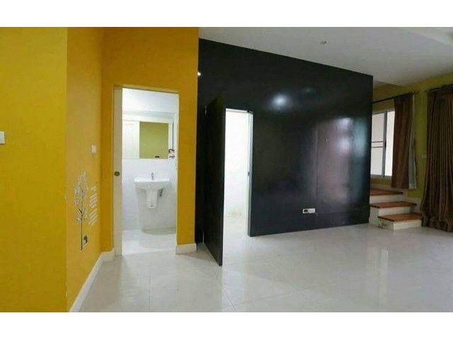ให้เช่าทาวโฮมใกล้สุวรรณภูมิ15 นาทีและใกล้โรบินสันลาดกระบัง เลี้ยงสัตว์ได้ ย่านลาดกระบัง โครงการบ้านกลางเมือง S-Sense อ่อ