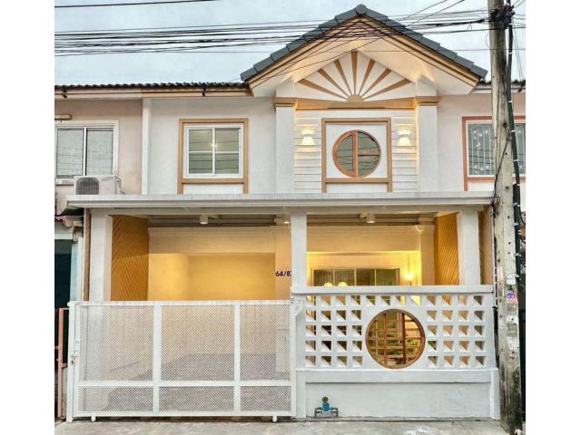 ขายทาวน์เฮ้าส์ 2 ชั้น หมู่บ้านพฤกษา 37 ใกล้ถนนกาญจนาภิเษก เนื้อที่ 17 ตารางวา 3 ห้องนอน ตำบลบางแม่นาง อำเภอบางใหญ่