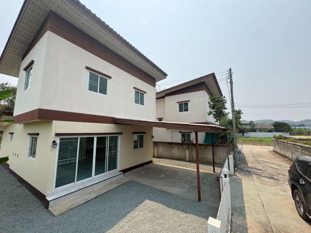 ขายบ้านเดี่ยว 2 ชั้นรีโนเวทใหม่พร้อมอยู่ แม่ริมใกล้เมือง/รพ./ตลาด ราคาถูก น้ำไม่ท่วม