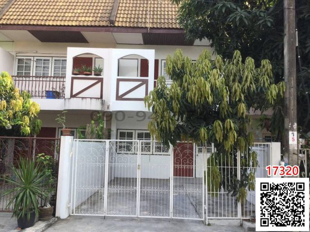 ขาย ทาวเฮ้าส์ 2 ชั้น (ติดเซเว่น) ลาดพร้าว 87 ขนาด 23 ตร.ว. 3 ห้องนอน