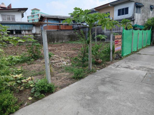 ที่ดินทำเลดีใจกลางเมืองศรีราชา