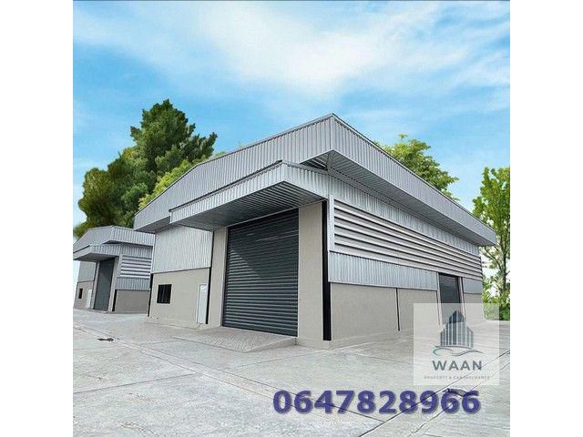 ปล่อยเช่าโกดังปิ่นทอง 1  มีอ๊อฟฟิสพร้อมเข้าอยู่ ศรีราชา ชลบุรี Factory & Warehouse For RENT