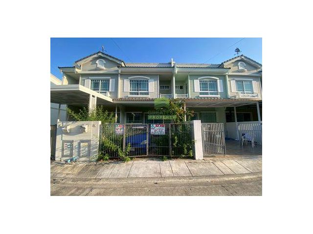 ขายทาวน์เฮ้าส์ หมู่บ้าน วิลลาจจิโอ บางนา VILLAGGIO BANGNA เนื้อที่ 18.10 ตร.ว ทำเลดี ใกล้ม.อัสสัมชัน (ABAC)