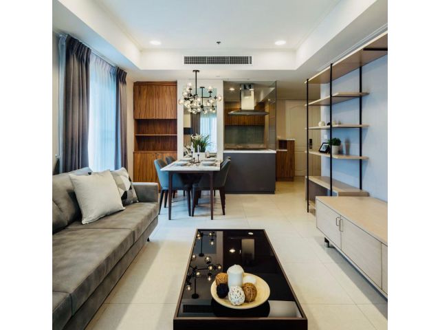 ขายราคาพิเศษ! คอนโด 2 ห้องนอน โครงการ La Vie En Rose สุขุมวิท 36 ใกล้ BTS ทองหล่อ (N.2144)
