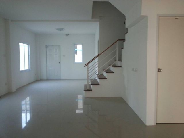 ทาวน์โฮม 2 ชั้น 24 ตร.วา บ้านสวน9