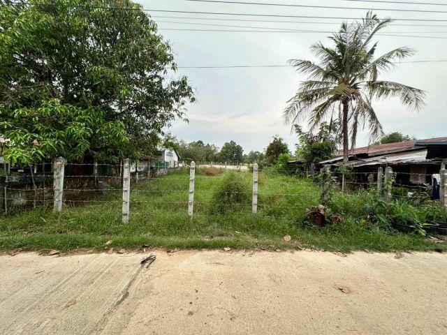 ขายที่ดินสร้างบ้าน โซนสนามบินเล็ก ต.ขามใหญ่ จ.อุบล