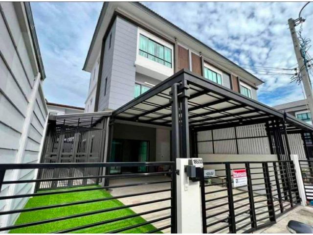 สำหรับเช่าโครงการ ทาวน์โฮม : หมู่บ้าน เดอะ คอนเนค อัพ 3 ลาดพร้าว 126 ว่างพร้อมเข้าอยู่