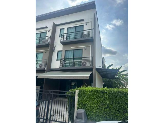 U1438 ให้เช่าทาวน์โฮม 3 ชั้น บ้านกลางเมืองศรีนครินทร์อ่อนนุช BaanKlangMuangSrinakarinOnnut ซอยอ่อนนุช 70/1 ใกล้ bts สายส