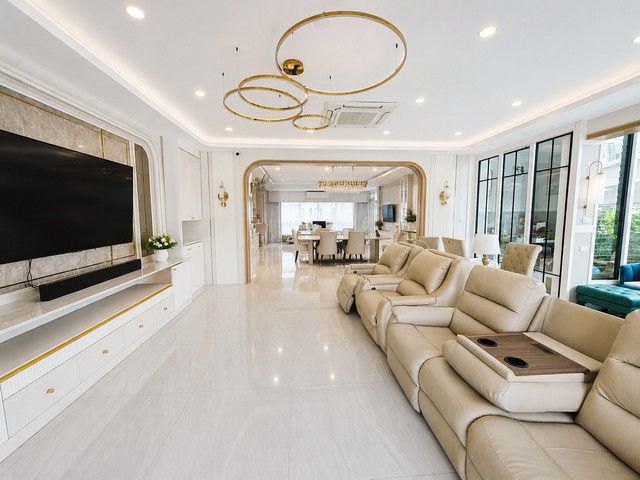 ขายบ้านเดี่ยว Luxury พร้อมอยู่ ทำเลติดถนนใหญ่ พระราม 5–นครอินทร์ Q House Avenue พระราม 5 บ้านเฟสใหม่ สภาพดีมาก อ