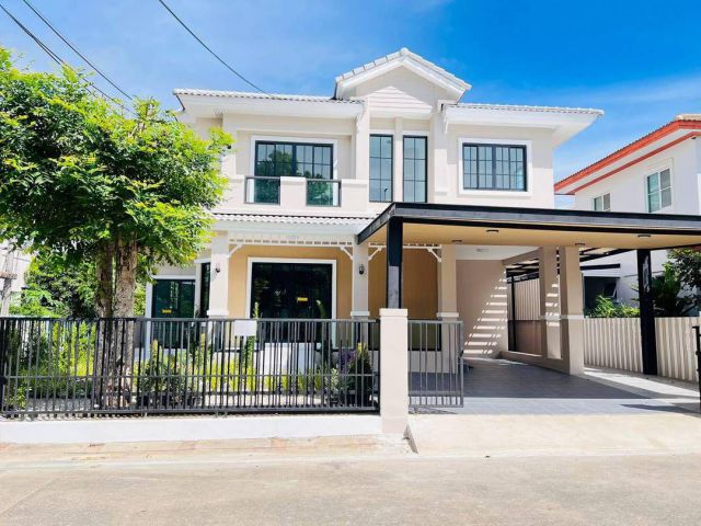 หมู่บ้านชัยพฤกษ์1 ถนน345 ปทุมธานี บ้านเดี่ยว 2 ชั้น หลังมุมถนนเมน ตกแต่งใหม่สไตล์ Modern Luxury พร้อมสวนอังกฤษ