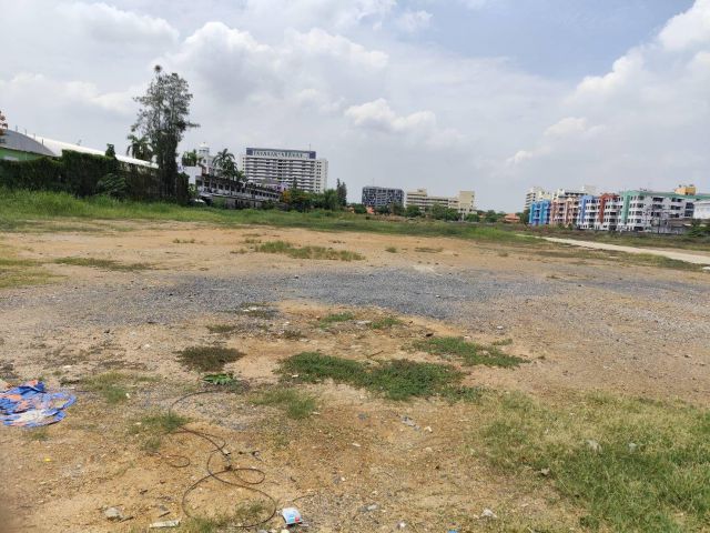 Sale Large land main road 13 Rais near Suvarnaphumi Airport ,Hospital ,ZONE ONNUT - LATKRABANG ROAD