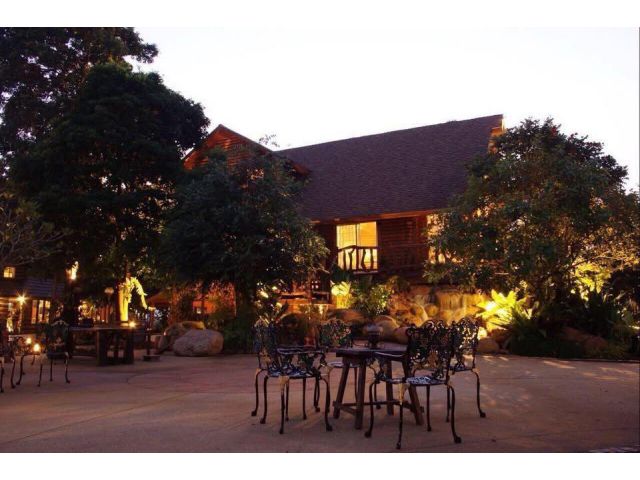 ขายกิจการรีสอร์ต ไม้สักหลังใหญ่ ท่ามกลางธรรมชาติ 5 ไร่ กว่า เชียงใหม่ Sale business hotel and resort teak wood house fo