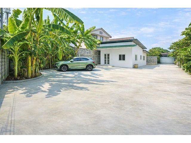 บ้านชั้นเดียว 100 ตร.ว. 300 ตร.ม. MRTศูนย์ราชการนนทบุรี 900 ม.รัตนาธิเบศร์ ตลาดสนามบินน้ำ 800 ม. เรวดี บ้านโปร่งโล่ง ฟัง