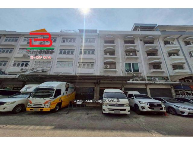 อาคารพาณิชย์ ซอยลาดพร้าว 128/4 (ใกล้เดอะมอลล์บางกะปิ) เนื้อที่ 77.5 ตรว. แขวงคลองจั่น เขตบางกะปิ