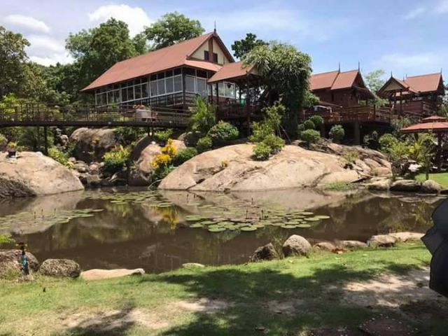 ขายที่ดิน 3 ไร่ วิวภูเขา พร้อมเรือนไทย 9 หลัง ต.หนองรี อ.เมืองชลบุรี จ.ชลบุรี