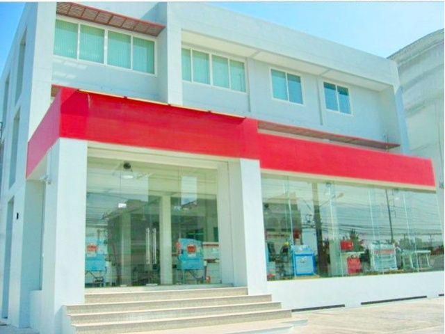 โรบินสันลาดกระบัง 1 กม.โชว์รูม และอาคารพาณิชย์ 3 ชั้น 4 นอน 4 น้ำ 2ไร่ 100ตร.ว. 1500ตร.ม. ใกล้ลิตเติ้ลวอร์ค ลาดกระบัง 1.