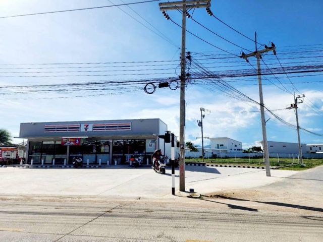 PK956ให้เช่าที่ดินสวย4ไร่ (ตรงข้าม GardenHill ชะอำ)  ️ ที่เปล่า หัวมุมถนน ที่สวยตรงข้าม Garden Hill Resort ล้อมด้วยรีสอร์ท