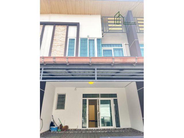 ทาวน์โฮม 2 ชั้น หลังใหญ่ 21.2 ตร.วา กัสโต้ บางนา-สุวรรณภูมิ ซ. วัดศรีวารีน้อย หน้าบ้านไม่ชนใคร