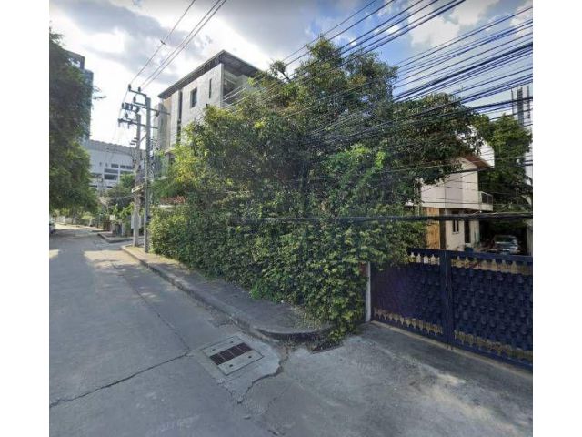 ขายที่ดินพร้อมบ้านสุขุมวิท81 sukhumvit ใกล้ BTSอ่อนนุช400 ม. บ้านเดี่ยว บางจาก พระโขนง 114 ตร.ว ใกล้ โลตัสสุขุมวิท50 ทาง