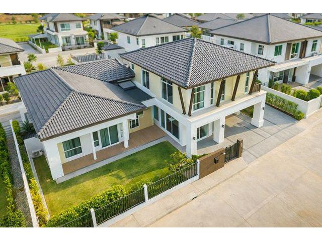วงแหวนรอบ 3 800 ม.รร.นานาชาติมิลล์ฮิลล์ 300 ม. 105 ตร.ว.4นอน 4น้ำ คฤหาสน์ใหญ่มาก บิ๊กซี เชียงใหม่ ดอนจั่น บ้านเดี่ยวl