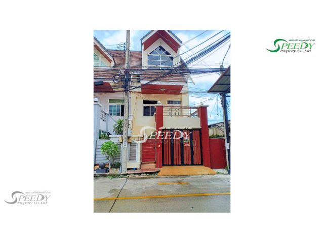 ให้เช่าทาวน์โฮมหลังริม เมอริทเพลส ลาดพร้าว 87 ใกล้รถไฟฟ้าสายสีเหลืองและเลียบด่วน เพียง 23,900.-/เดือน