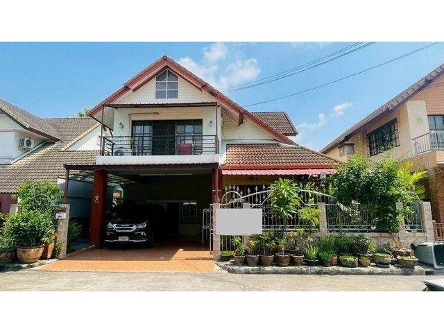 ขายและให้เช่าบ้านเดี่ยวศรีราชาชลบุรี บ้านเดี่ยว 2 ชั้น ทำเลทอง หมู่บ้านคันทรี่โฮม2 ศรีราชา เนื้อที่ดิน 63 ตรว. 5 ห้องนอน
