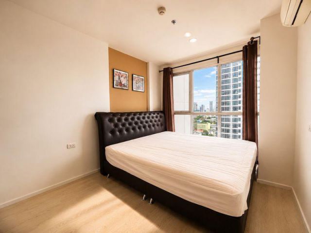 For Rent Condo Rhythm Sathorn-Narathiwas fully furnished (S15-39547)