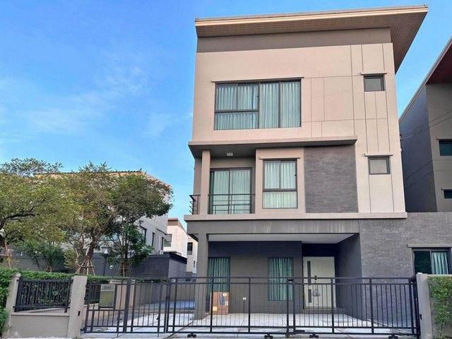รหัส T26-380 RENT ให้เช่า ทาวน์เฮ้าส์ - 45 ตร.ว. 0 ngan 0 ไร่ 4BR4BATHROOM 65000 thb ใกล้กับ ใกล้แฟชั่น ใกล้รถไฟฟ้าสายสี