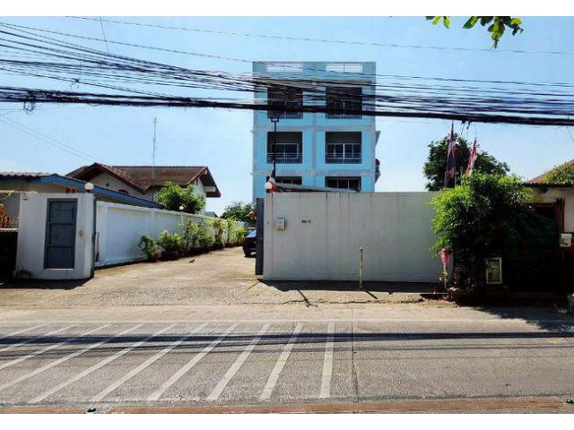 ขายตึกสำนักงาน ติดถนนสวนผัก แขวงตลิ่งชัน เขตตลิ่งชัน กรุงเทพมหานคร