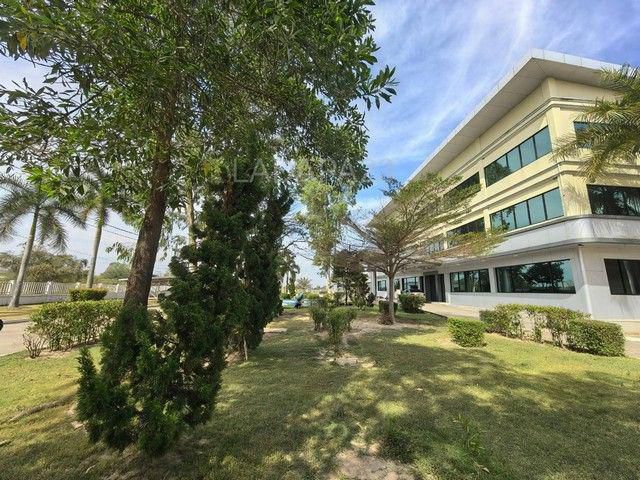 ขายที่ดินพร้อมโรงงานชลบุรี เนื้อที่ 57-3-58 ไร่ พร้อมใบอนุญาตโรงงาน รง.4 บ่อทอง ชลบุรี ห่างจากถนน 331 เพียง 2 กม ผังสีเห