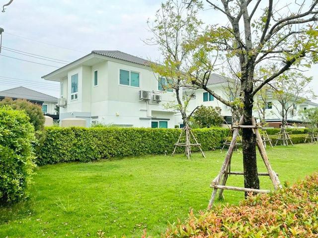 วงแหวน-ลำลูกกา วิวสวนหลังบ้าน 4นอน โลตัส บึงคำพร้อย 1.5 กม. เช่าบ้านเดี่ยว 2 ชั้น 3 น้ำคลอง 6 ตลาดพึ่งสุข 1.6 กม.