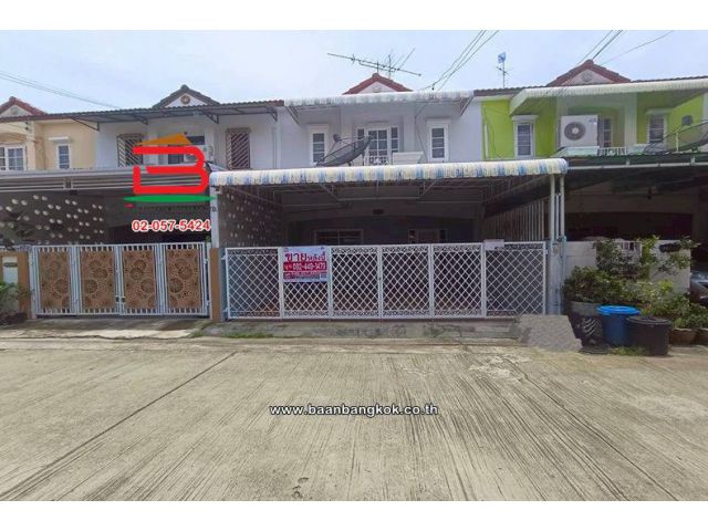 ทาวน์เฮาส์ 2 ชั้น เนื้อที่ 24 ตร.ว.หมู่บ้านเค.ซี. รามอินทรา 8 (ซอยไทยรามัญ) ถนนหทัยราษฎร์ แขวงสามวาตะวันตก เขตคลองสามวา