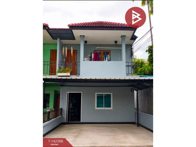 ขายทาวน์เฮ้าส์ 2 ชั้น เนื้อที่ 30.5 ตร.วา ท่าอิฐ อุตรดิตถ์