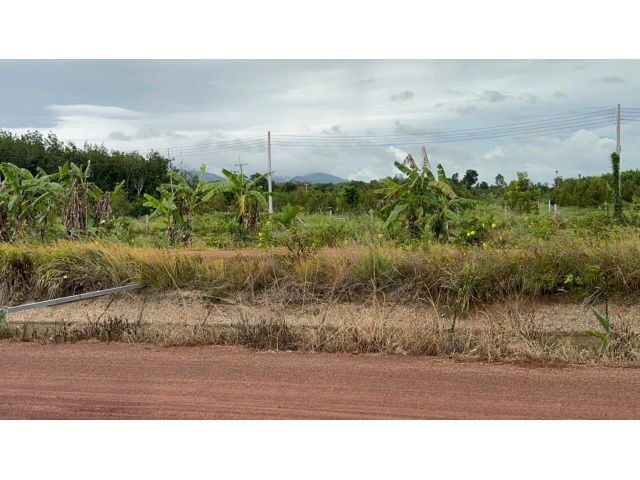 ขายที่ดินวิวเขา ติดคลองส่งน้ำ หน้ากว้าง 150 เมตร บรรยากาศหายาก บ้านพร้อมสวน 13 ไร่