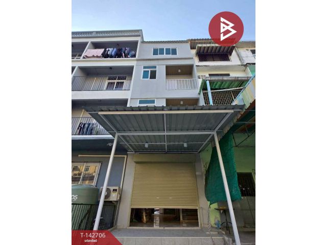 ขายอาคารพาณิชย์ 4 ชั้น เนื้อที่ 12 ตร.วา พัฒนาการ กรุงเทพฯ รีโนเวทสภาพดีพร้อมอยู่